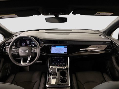 New 2025 Audi Q7 3.0T Prestige image 9