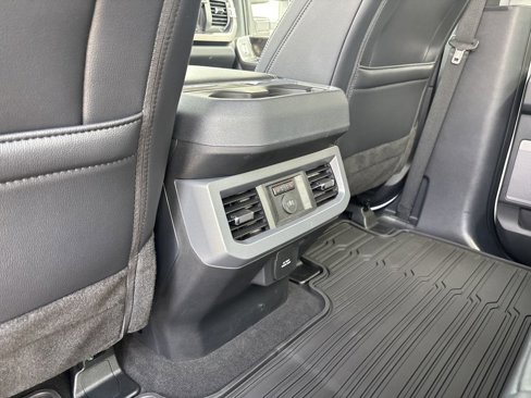 New 2025 Ford F350 Lariat w/ Chrome Package image 32