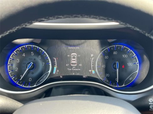 New 2025 Chrysler Pacifica Select image 26