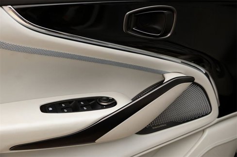 New 2025 Aston Martin DBX 707 image 20