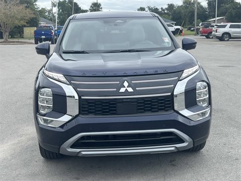 New 2025 Mitsubishi Outlander SE image 8