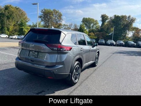 Certified 2025 Nissan Rogue SV image 12