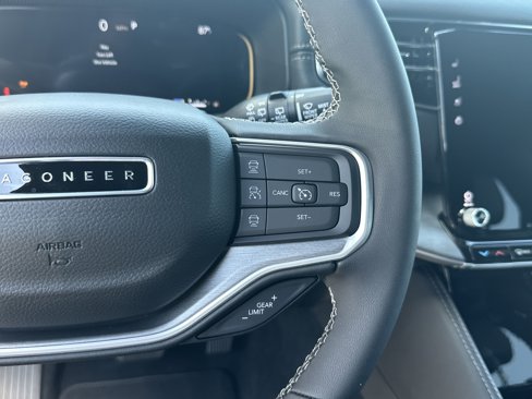 New 2025 Jeep Wagoneer L Series II image 20