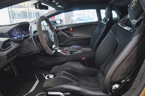 Used 2024 Lamborghini Huracan Sterrato image 24
