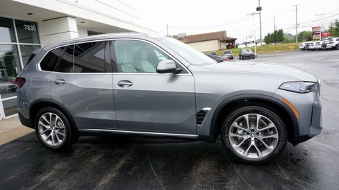 New 2026 BMW X5 xDrive40i w/ Climate Comfort Package image 3