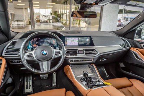 Used 2022 BMW X6 xDrive40i w/ M Sport Package image 24