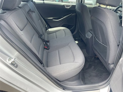 Used 2020 Hyundai Ioniq SEL image 12