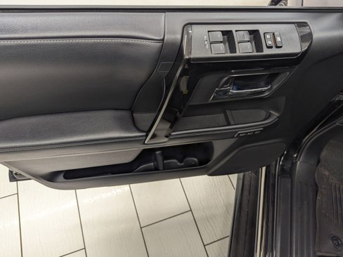 Used 2021 Toyota 4Runner Nightshade image 11