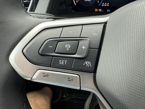 New 2025 Volkswagen Atlas Cross Sport SEL Premium R-Line image 15