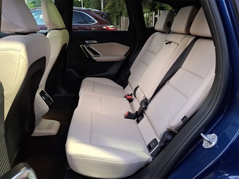 Used 2025 BMW X1 xDrive28i w/ Technology Package image 7