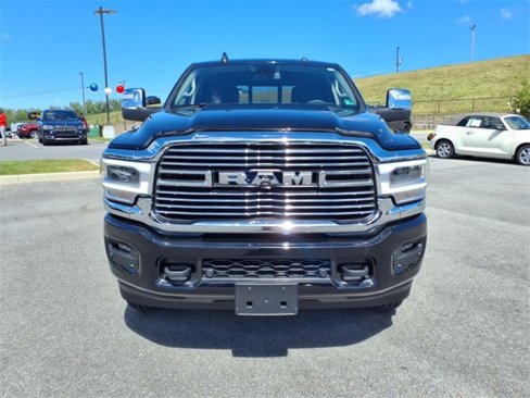 Used 2024 RAM 2500 Laramie image 9