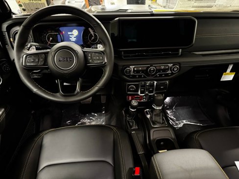 New 2025 Jeep Wrangler Unlimited Rubicon 392 image 17