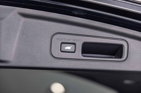 Used 2025 Acura MDX A-Spec image 18