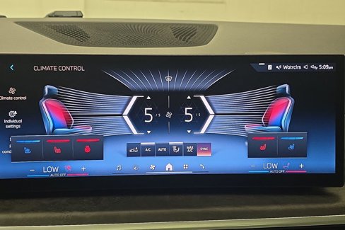 Certified 2024 BMW X7 xDrive40i w/ Executive Package image 20