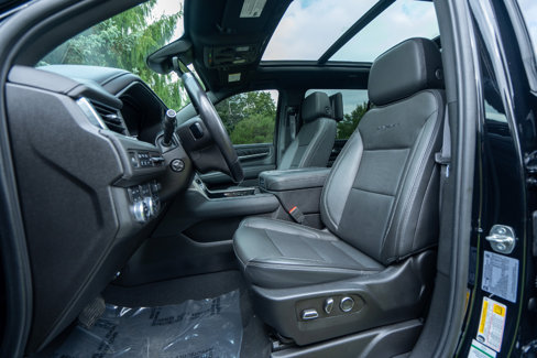 Used 2023 GMC Yukon XL Denali image 12