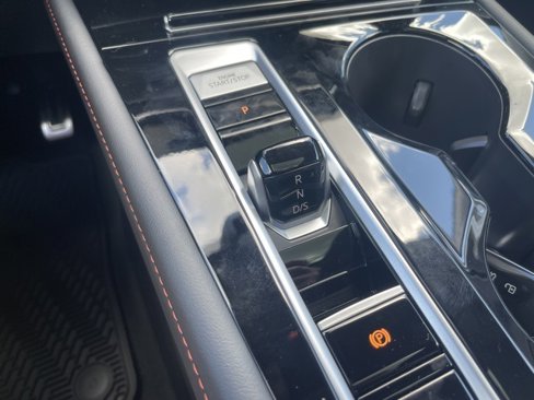 New 2025 Volkswagen Atlas Peak Edition SE image 23
