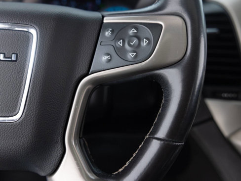 Used 2020 GMC Yukon XL Denali w/ Denali Premium Package image 46