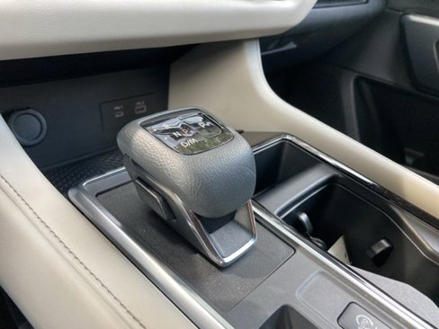 Used 2022 Nissan Pathfinder SL image 32