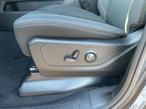 New 2026 RAM 1500 4x4 Crew Cab image 19