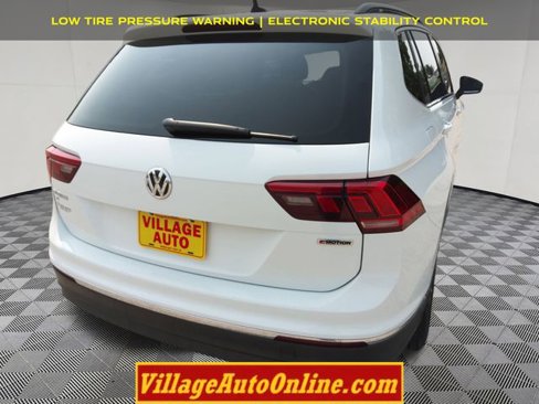 Used 2021 Volkswagen Tiguan SE image 15