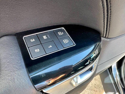 Used 2022 Land Rover Range Rover Sport HSE Silver Edition image 21