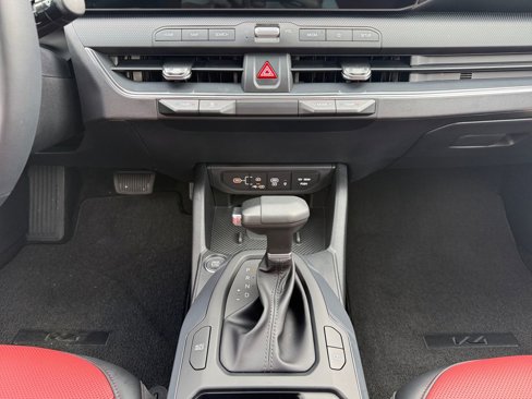 New 2025 Kia K4 GT-Line image 11