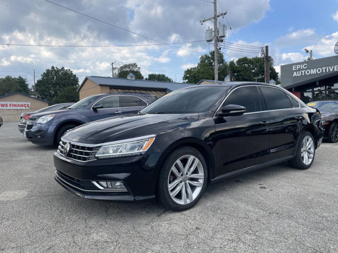 Used 2018 Volkswagen Passat 2.0T SE image 1
