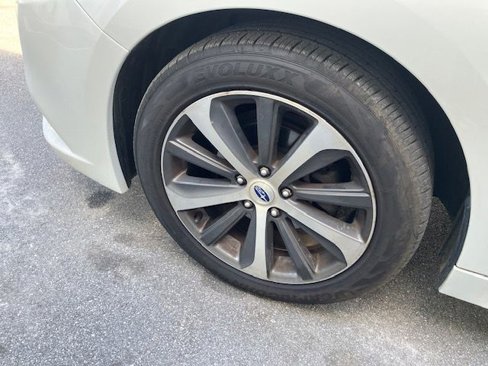 Used 2017 Subaru Legacy 2.5i Limited image 21