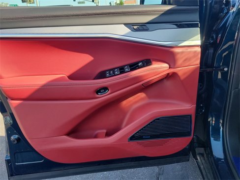 New 2025 Jeep Wagoneer Launch Edition image 18