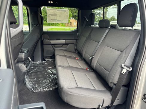 New 2025 Ford F150 XLT w/ Equipment Group 302A MID image 7