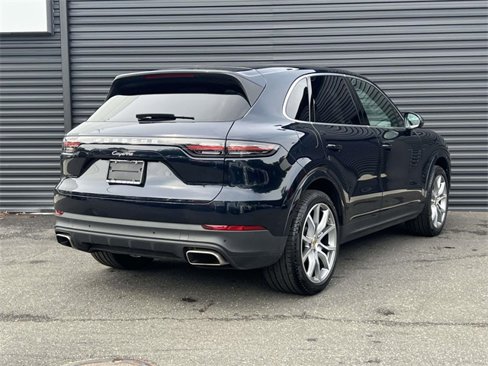 Certified 2023 Porsche Cayenne image 9