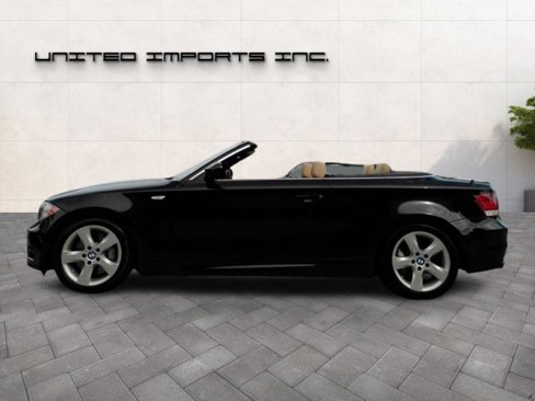 Used 2010 BMW 135i Convertible image 2