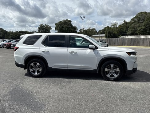 Used 2024 Honda Pilot EX-L image 6
