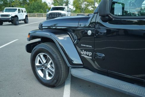 Used 2020 Jeep Wrangler Unlimited Sahara image 31