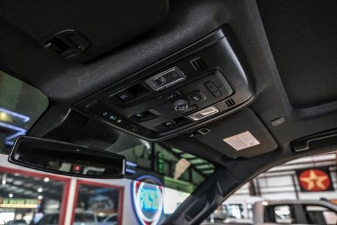 Used 2023 Chevrolet Tahoe RST w/ Luxury Package image 23