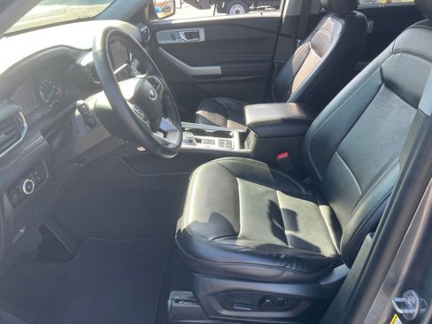 Used 2024 Ford Explorer Limited image 27