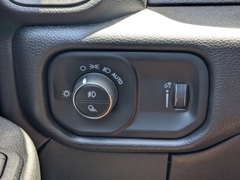 New 2025 RAM 2500 Tradesman image 25