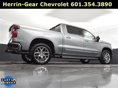 Used 2024 Chevrolet Silverado 1500 High Country w/ High Country Premium Package image 37