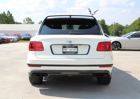 Used 2018 Bentley Bentayga image 6