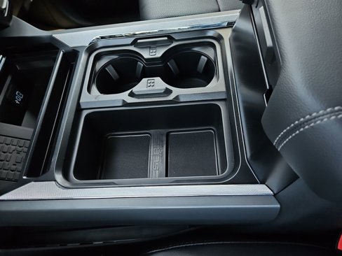 New 2025 Ford F250 Lariat w/ Lariat Ultimate Package image 28