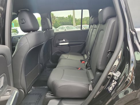 Certified 2025 Mercedes-Benz GLB 250 image 10