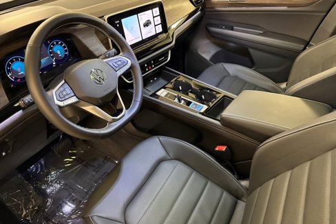 New 2026 Volkswagen Atlas SEL image 9