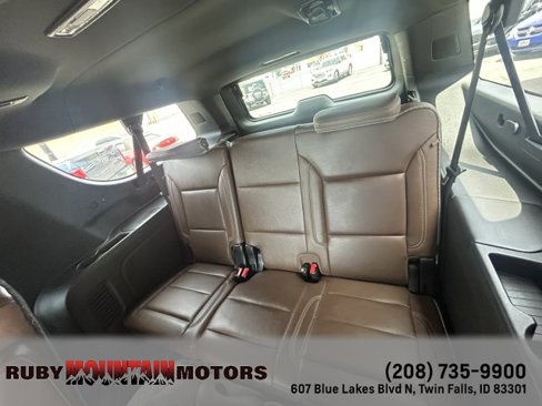 Used 2021 Chevrolet Suburban High Country w/ Premium Package image 16