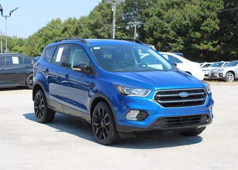 Used 2019 Ford Escape Titanium image 9