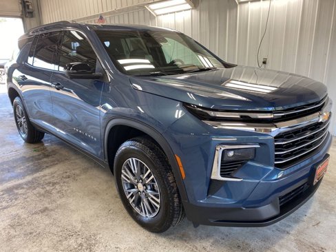 New 2026 Chevrolet Traverse LT w/ Driver Confidence Package image 3