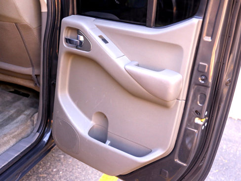 Used 2015 Nissan Frontier SV w/ SV Value Truck Package image 19