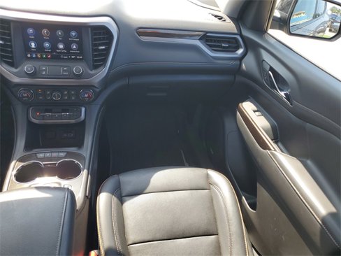 Used 2023 GMC Acadia AT4 w/ Technology Package image 33