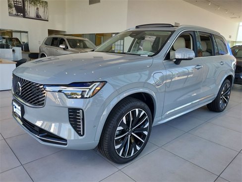 New 2026 Volvo XC90 T8 Ultra image 1