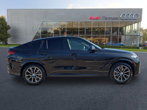 Used 2024 BMW X6 xDrive40i w/ Premium Package image 3