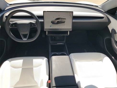 Used 2024 Tesla Model 3 Standard Range image 32